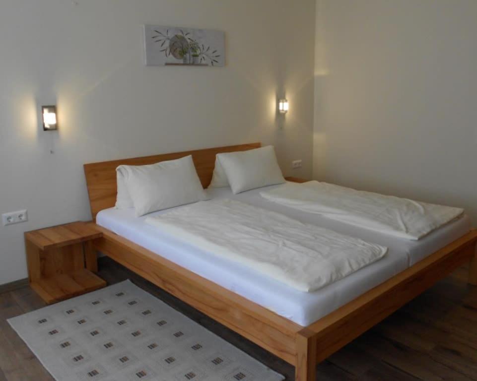 Bed and Breakfast Weingut Gastehaus Palkowitsch Illmitz Exterior foto